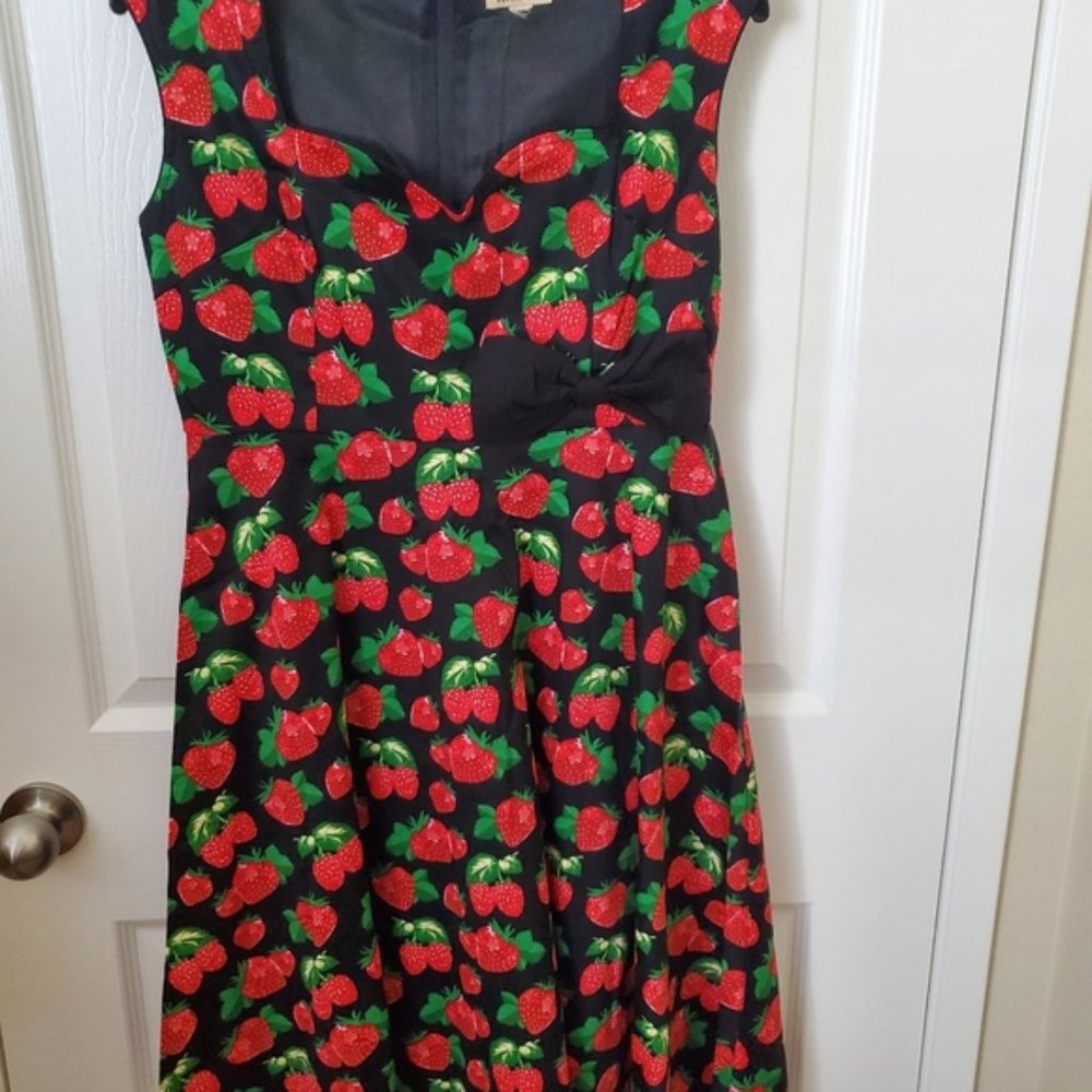 Lindy Bop Strawberry Swing Dress Women's Size Medium